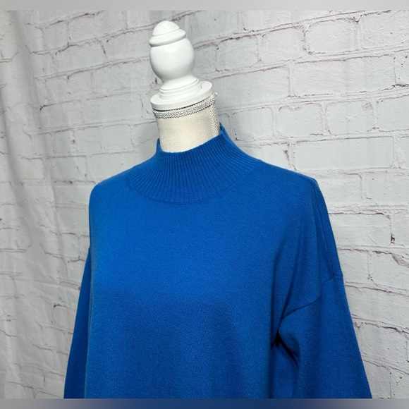 Eileen Fisher 100% Cashmere Blue Turtleneck Cozy Box Top Sweater Sz. XS Oversize - Picture 1 of 7